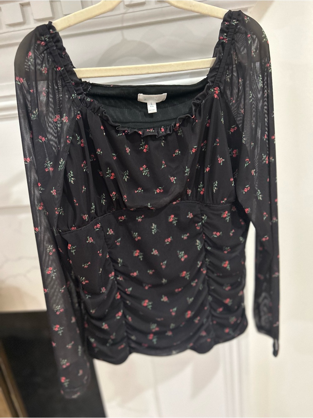 Market & Spruce Black Ruched Mesh Long Sleeve Top with Red Floral